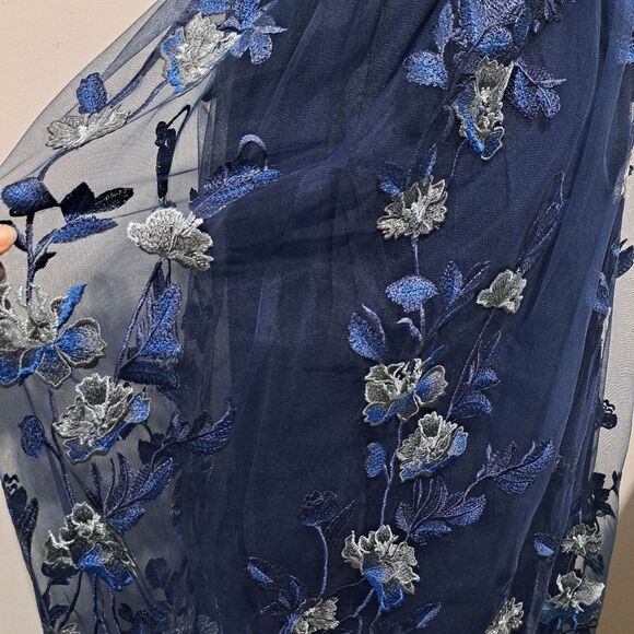 Carmen Marc Valvo Infusion Embroidered Floral Whimsygoth Party Dress Size 8 Navy - Picture 14 of 15